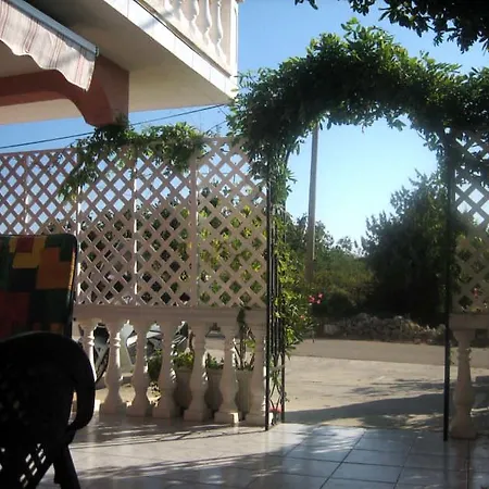 Apartment Luki *
